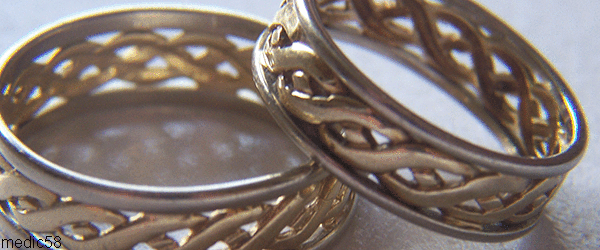 WeddingRings-Attribution-Flickr-firemedic58.gif